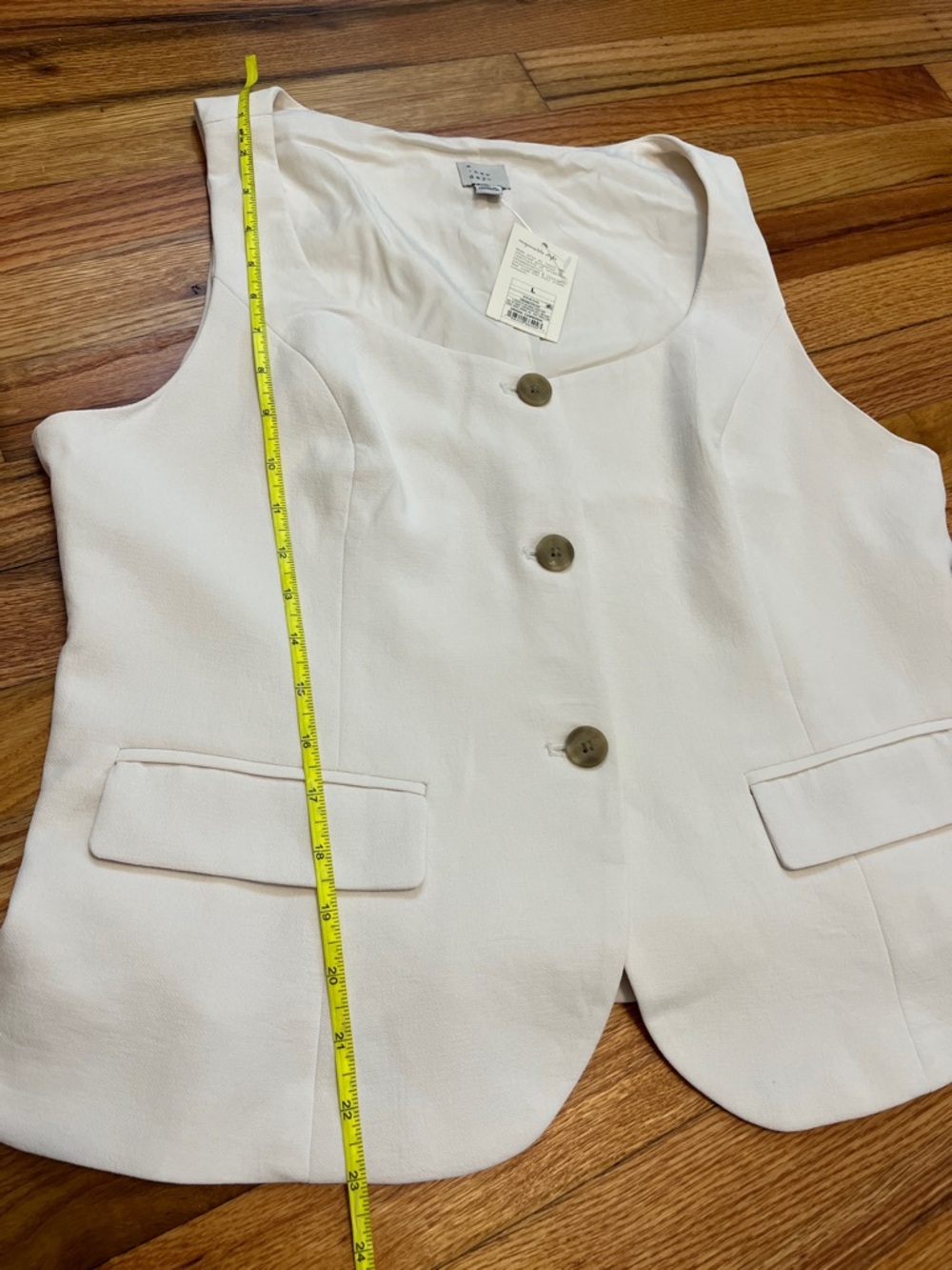 NWT Women's Signature Crepe Scoop Vest - A New Day Cream Size Large - Picture 10 of 10